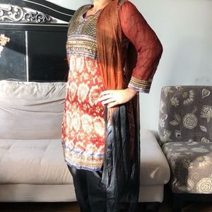Salwar Kameez (dress, pants, scarf)
